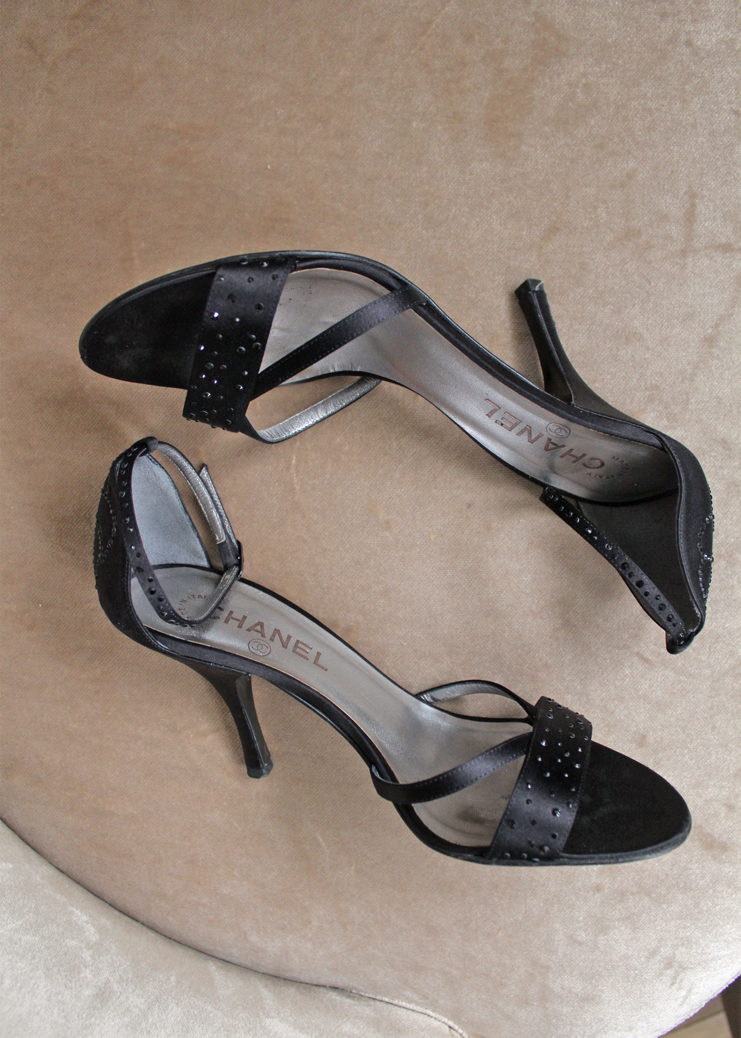 CHANEL 2004 Satin and Crystal Camellia Heels- Size FR38.5