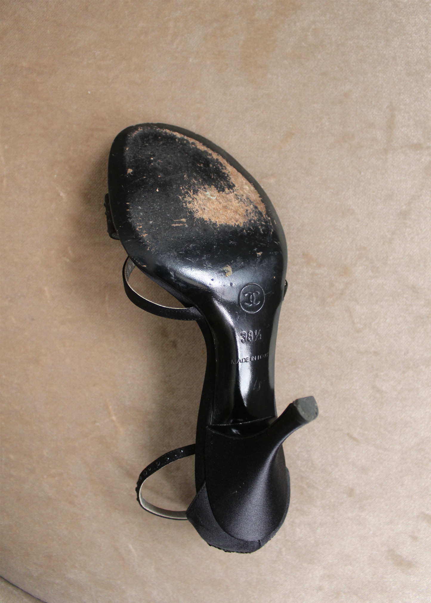 CHANEL 2004 Satin and Crystal Camellia Heels- Size FR38.5