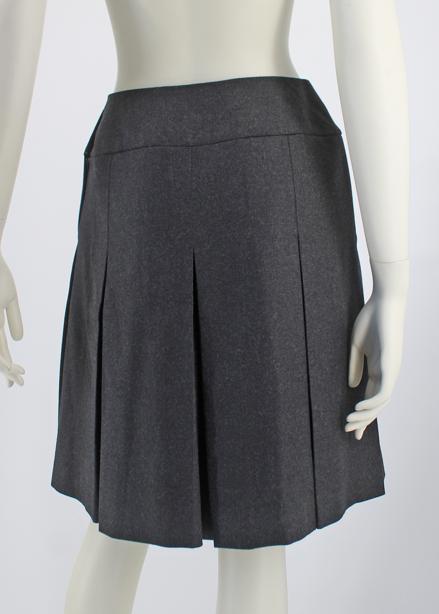 CHANEL 1997 Pleated Mini Skirt in Gray Wool- Size 6