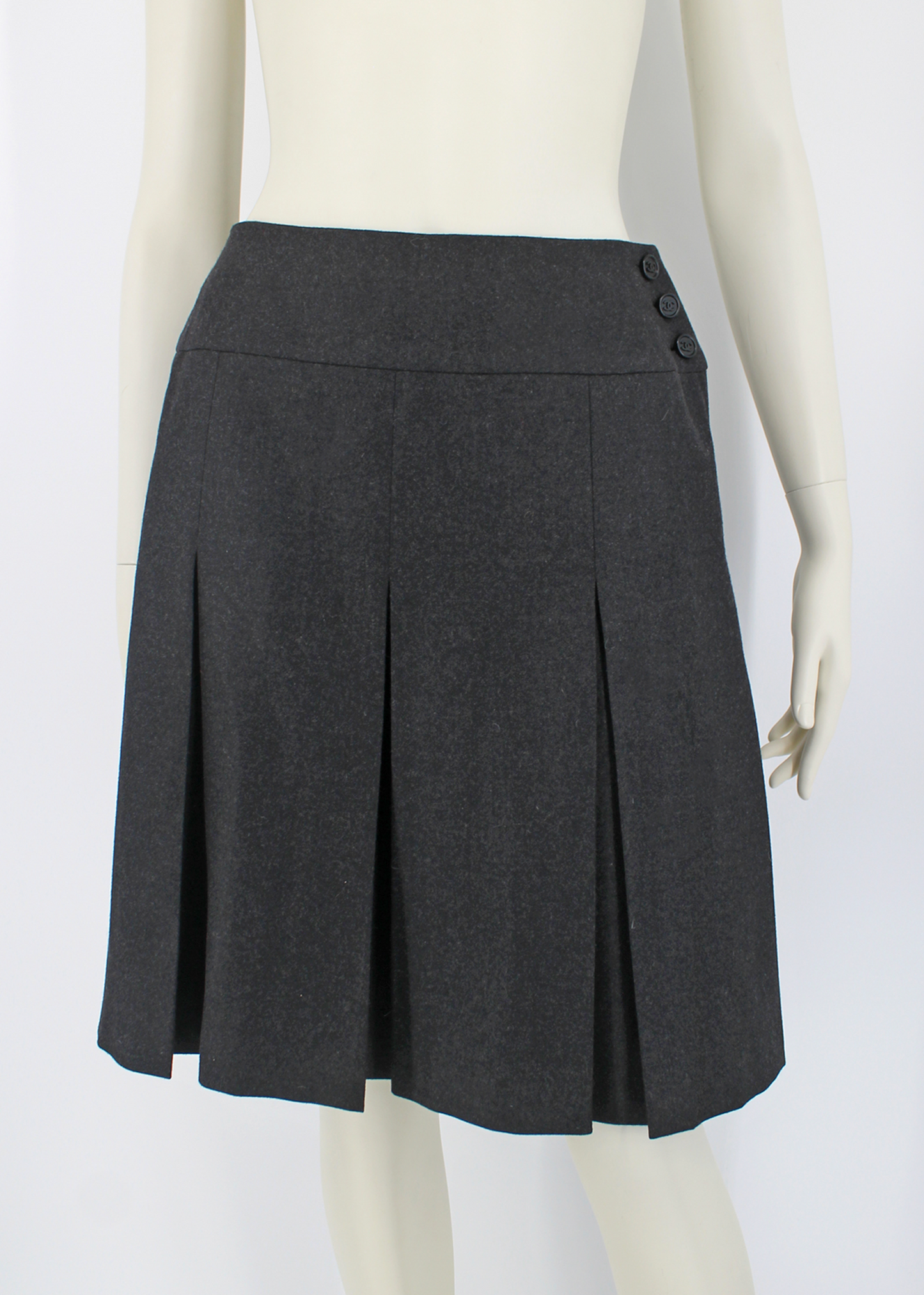 CHANEL 1997 Pleated Mini Skirt in Gray Wool- Size 6