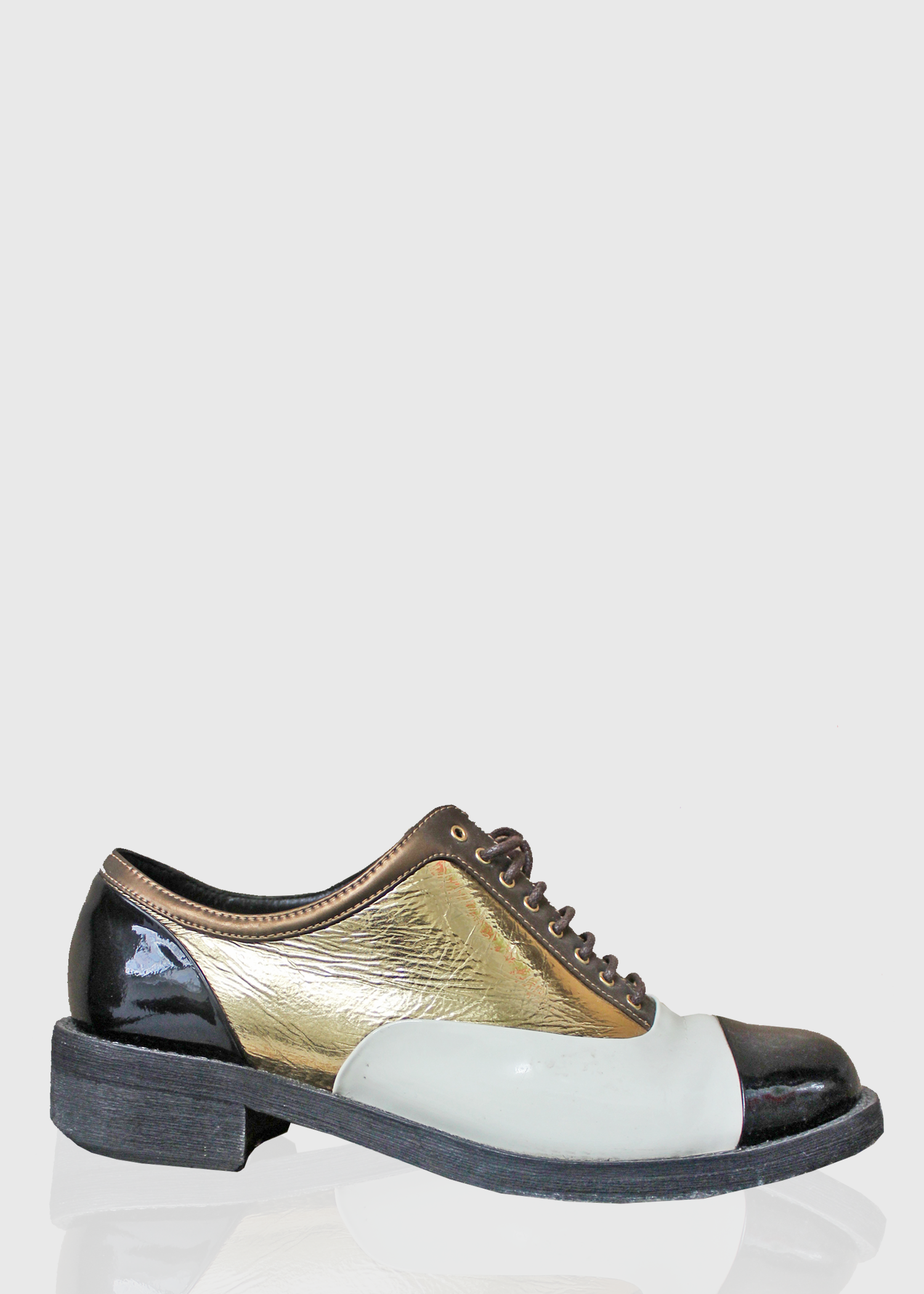 CHANEL Black and Gold Lace-Up Oxfords- Size FR39 – Meyfleur