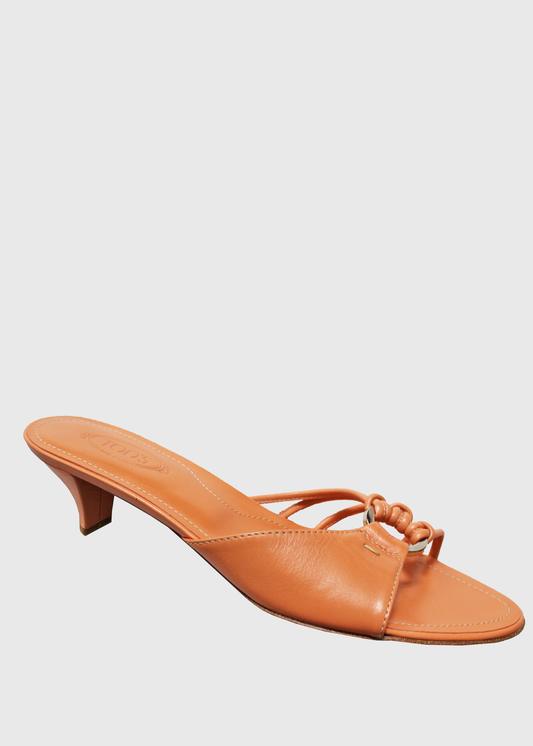 Tod's 2000s Kitten Heel in Creamsicle Leather- Size 8